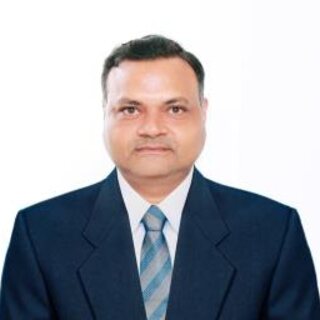 Portrait of the Managing Director of Saifen Drugs